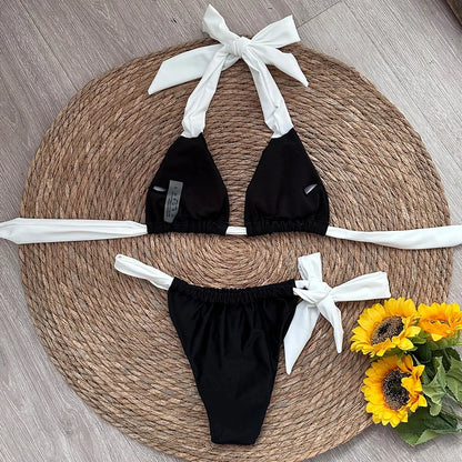 Jednoczęściowy strój kąpielowy monokini z odkrytymi plecami
