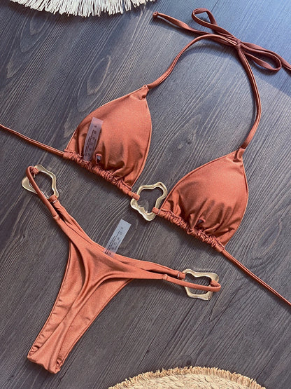 Dwuczęściowe bikini brazylijskie ze sznurowaniem i halterem